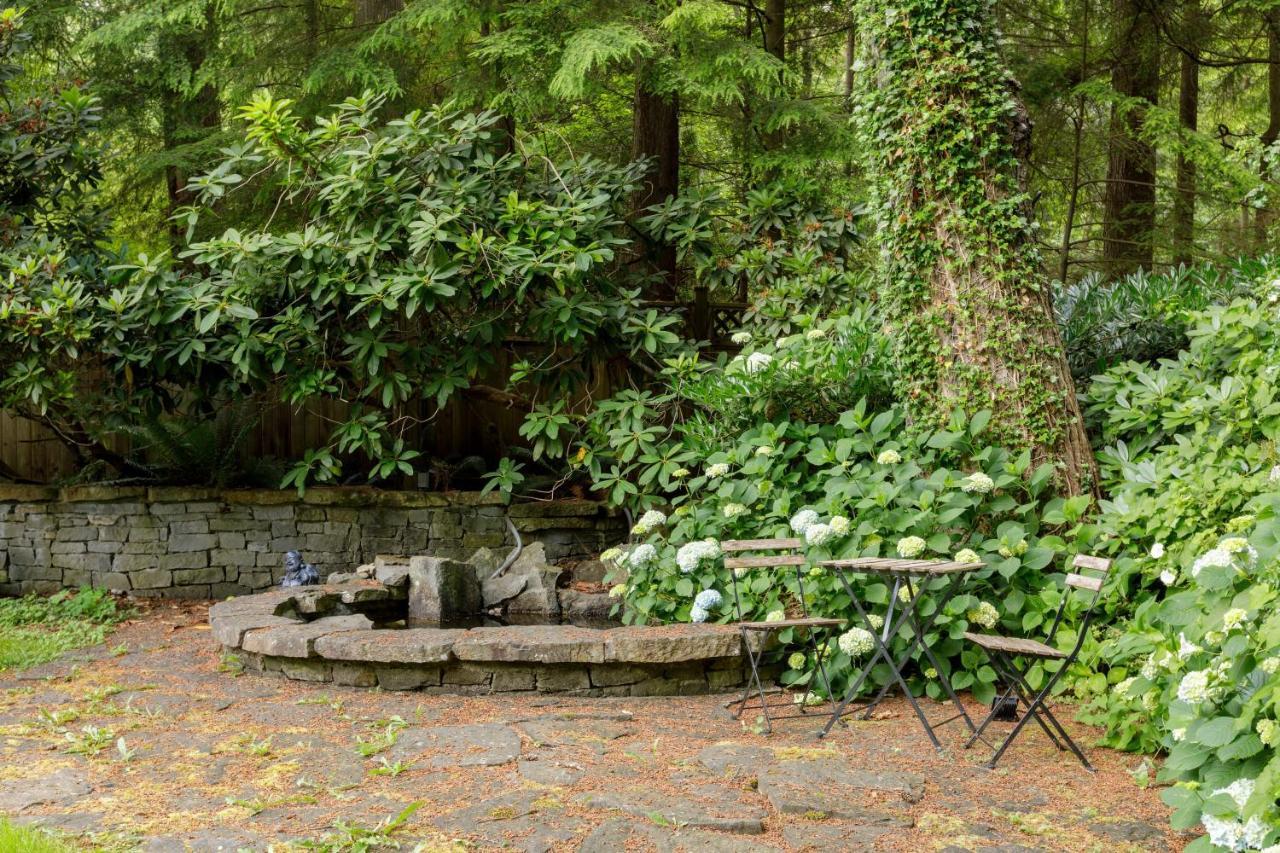 Beautiful Villa With Heated Pool Hot Tub By Forest North Vancouver Eksteriør bilde